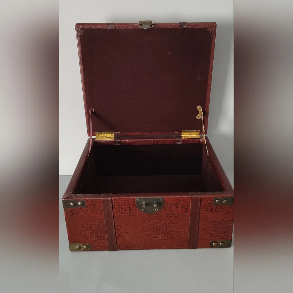 Vintage Decorative Storage Padded Vinyl  Storage Heavy Box Excellent Condition